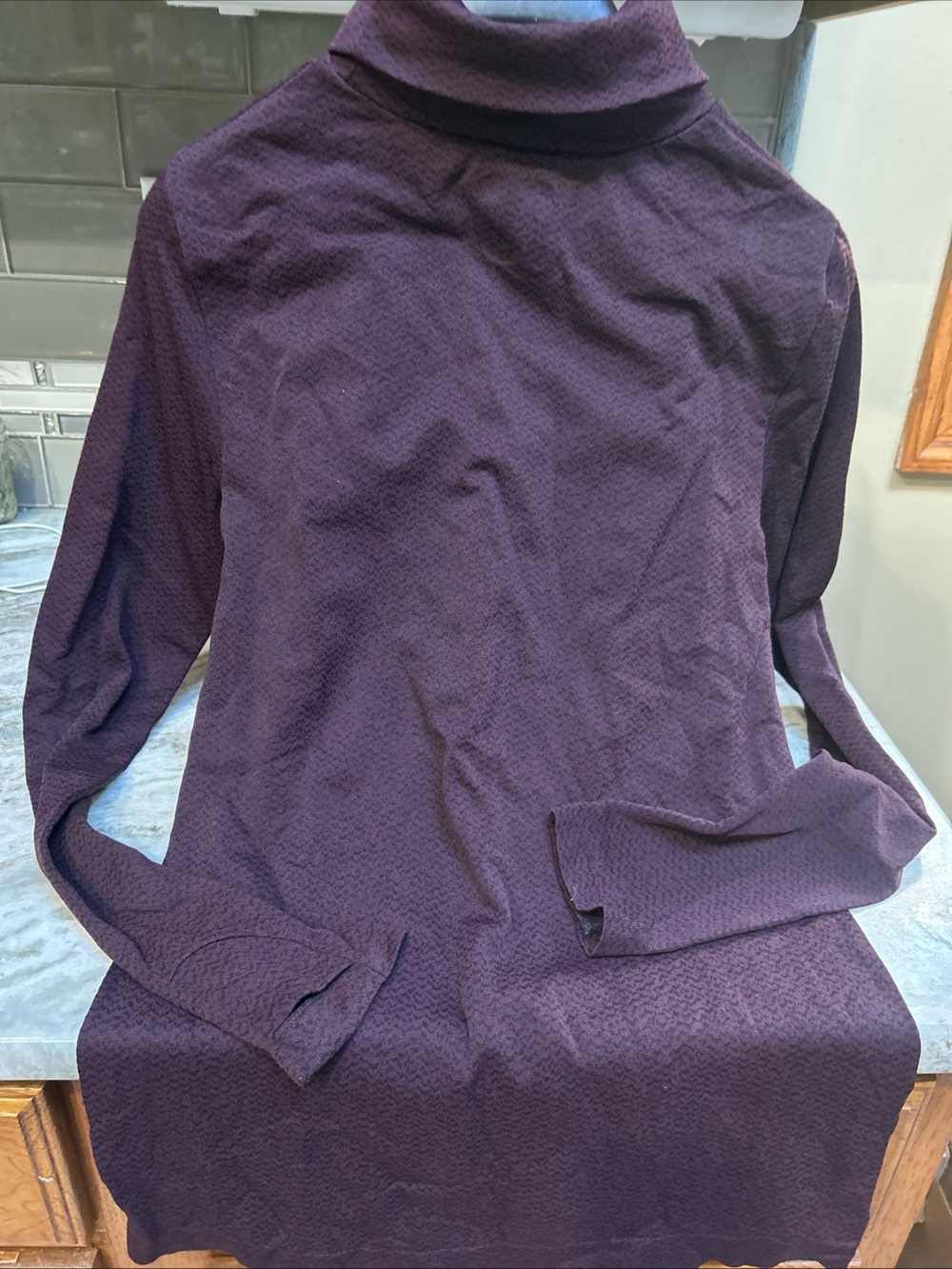 Athleta Shirt Womens Medium Dark Wine Flurry Turtleneck Base Layer Athletic